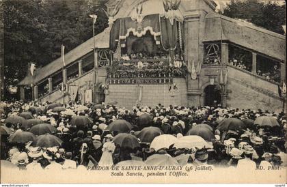 Auray - Pardon de Sainte Anne d'Auray - Scala Santa - pendant l'office - CPA