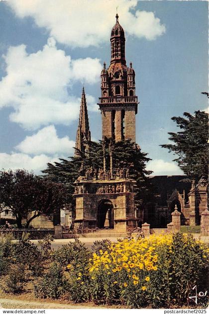 B56390 PLeyben L'Ensemble de l'Eglise  france