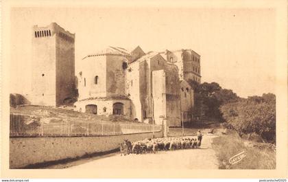 BF10285 arles environs d arles montmajour abbaye france       France