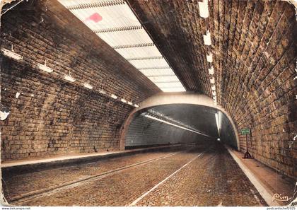 BF1340 lyon entree tunnel lyon  France