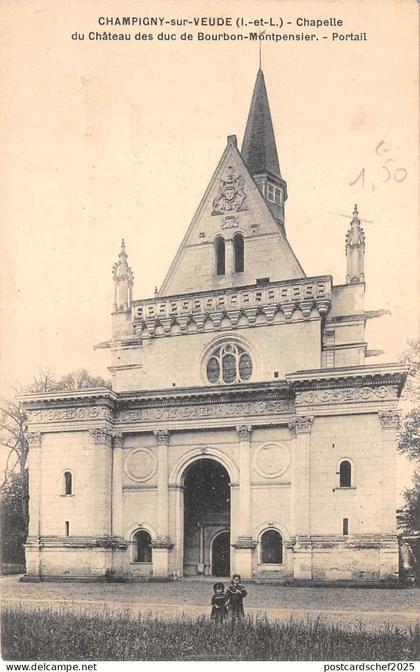 BF4242 champigny sur veude chapelle du chateuau france