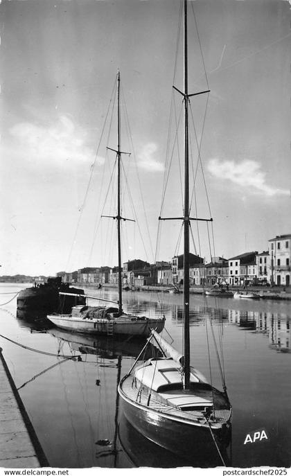 BR16577 Port la Nouvelle le port ship bateaux  france