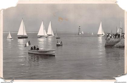 BR20684 Loctudy les regates ship bateaux France