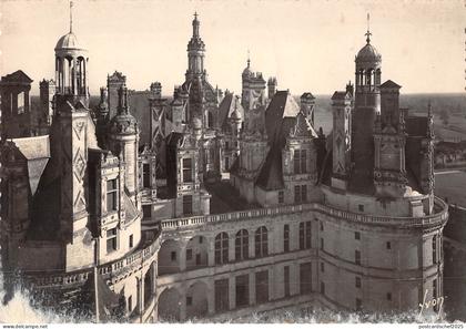 BR51784 Chambord le chateau combles et terrasse circulaire France
