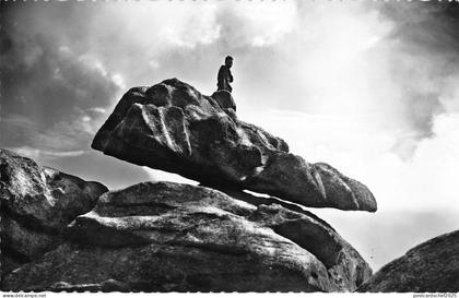 BR53809 Lesconil la roche Branlante      France