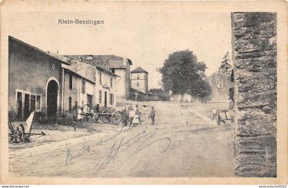 us7358 klein bessingen Chateau Salins france