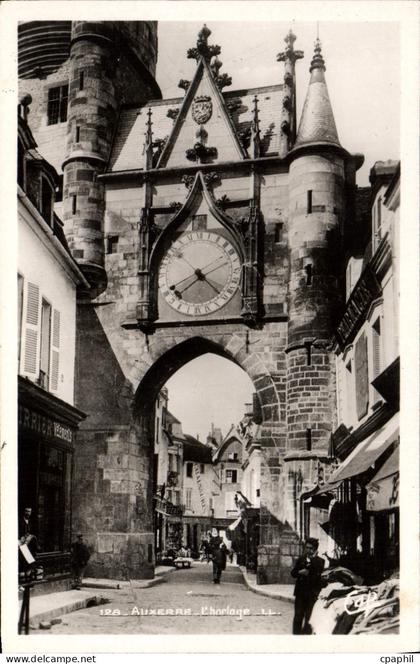 CPA Auxerre l'Horloge