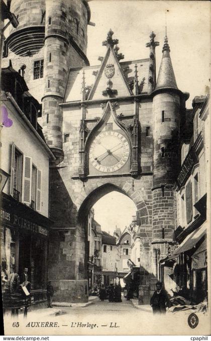 CPA Auxerre L'Horloge