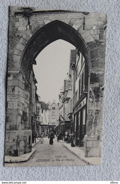 F127, Auxerre, rue de l'horloge, Yonne 89