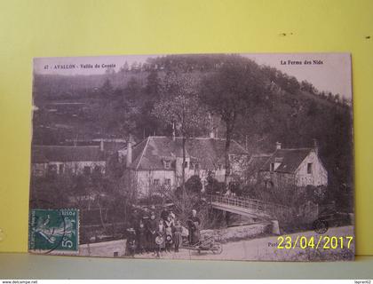 AVALLON (YONNE) LA FERME DES NIDS.