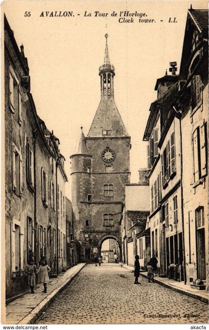 CPA AVALLON - La Tour de l'Horloge (108571)