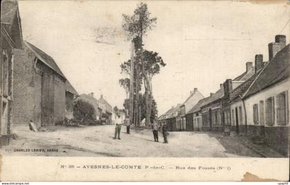 Avesnes le Comte - Rue des Fosses - CPA