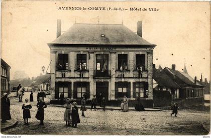 CPA Avesnes-le-Comte - Hotel de Ville (220182)