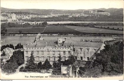Avignon CPA Vue panoramique sur Villeneuve les Avignon