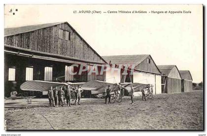 Avord - Centre Militaire d'Aviation - Hangers et Appareils Ecole - CPA