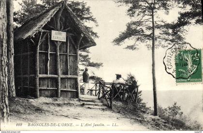 CPA Bagnoles De L'Orne L'abri jardin