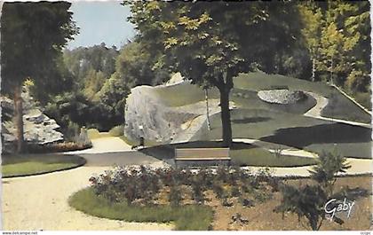 CPSM Bagnoles-de-L'Orne Le Square