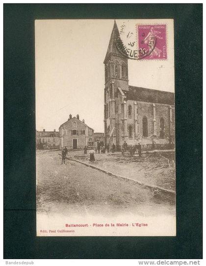 Ballancourt sur Essonne (91) - Place de la Mairie - Eglise ( animée Ed. Guillemain)