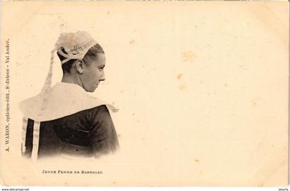 CPA Bannalec- Jeune Femme FRANCE (1025553)