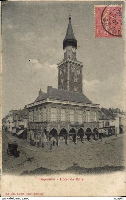 CPA Bapaume Hotel De Ville