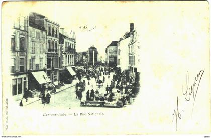 Carte Postale Ancienne de BAR SUR AUBE-La rue nationale