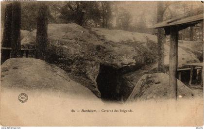 CPA BARBIZON - Caverne des Brigands (249678)