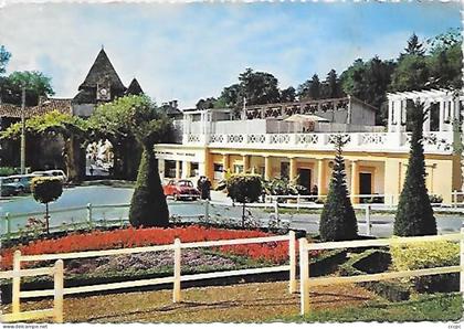CPSM Barbotan-les-Thermes l'Eglise et les Thermes