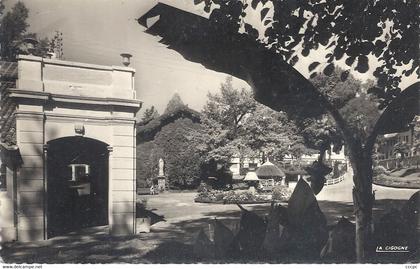 CPSM Barbotan-les-Thermes Un coin du Parc