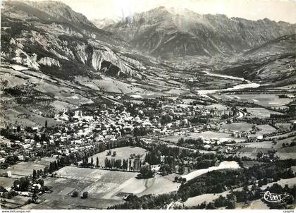 CPM Barcelonnette B Alpes Vue panoramique