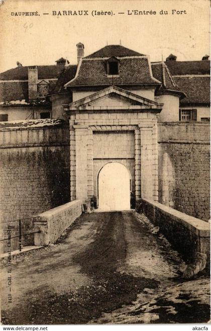 CPA Dauphiné - BARRAUX - L'Entrée du Fort (433796)