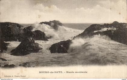 CPA Bourg de Batz Maree montante