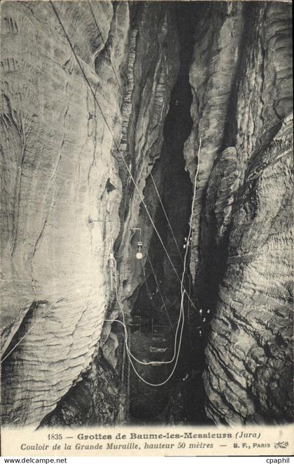CPA Grottes de Baume les Messieurs Jura Couloir de la Grande Muraille