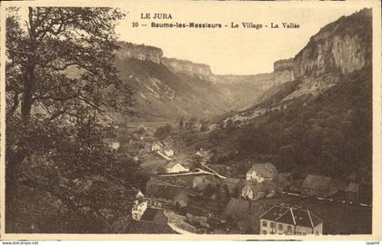 CPA Le Jura Baume les Messieurs Le Village La Vallee