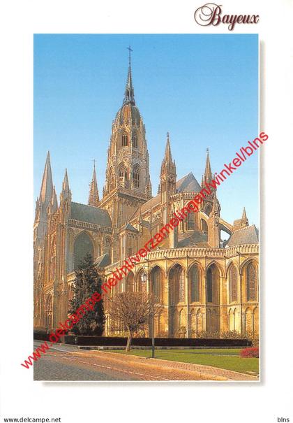 La Cathédrale - Bayeux - (14) Calvados