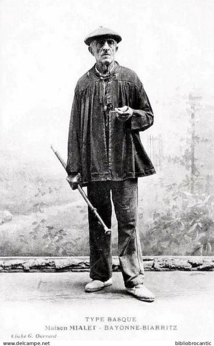D64 BAYONNE/ - TYPE BASQUE - MAISON MIALET < FABRICANT DE MAKILAS - BAYONNE-BIARRITZ