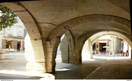 CPM Beaucaire Les Arceaux de la Place de la Repos