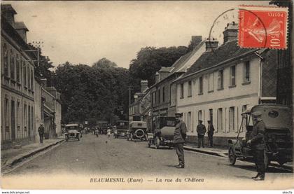 CPA BEAUMESNIL - La rue du Chateau (129219)