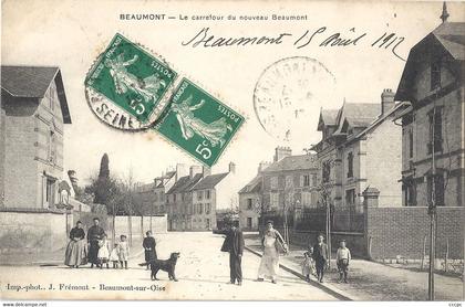 CPA Beaumont-sur-Oise Le Carrefour du nouveau Beaumont
