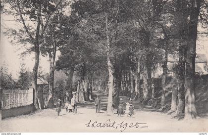 Beaumont-sur-Sarthe 72 - Promenade de la Motte (?) - 16 Août 1925