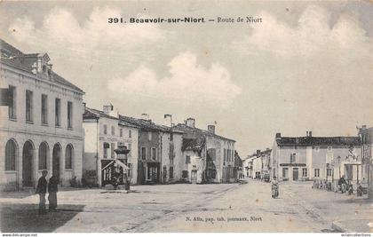 Beauvoir sur Niort          79           Route de Niort   N° 391       (voir scan)