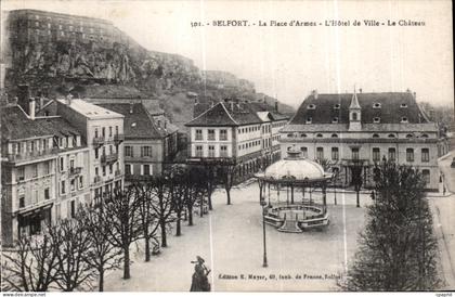 CPA Belfort La Place d Armes L Hotel de Ville Le Chateau