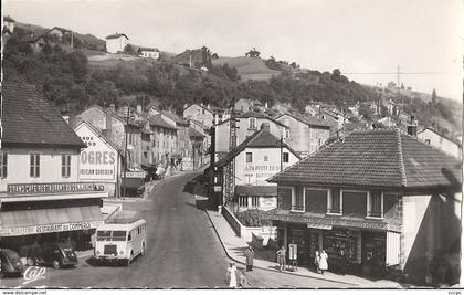 CPSM Bellegarde Place Victor Bérard