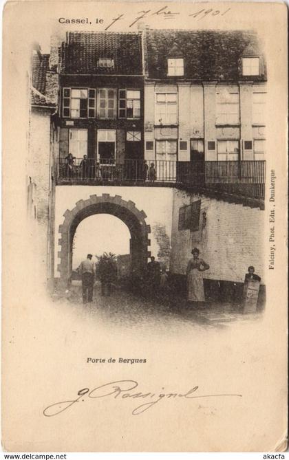 CPA Porte de BERGUES (136431)
