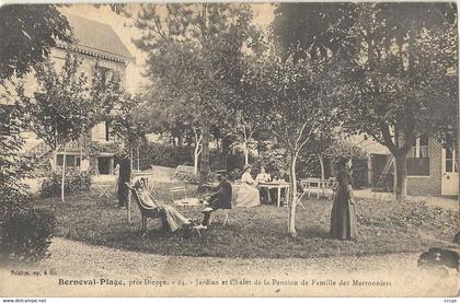 CPA Berneval-Plage Jardins et Chalet de la pension  de Famille des Marronniers