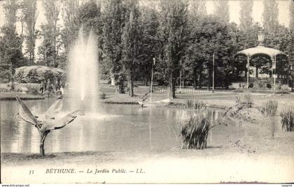 CPA Bethune Le Jardin Public
