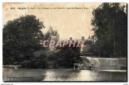 CPA Blain Le chateau vu des bords du canal de Nantes a Brest Vahces
