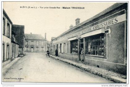 28 - Blévy : Vue prise Grande - rue - Maison Tricheux .