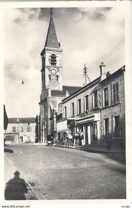 CPSM Bobigny Eglise St-André Place Gabriel-Péri