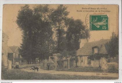Bois d'Arcy Route et Carrefour de la Tramblaye
