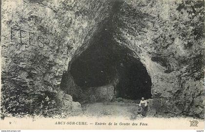 CPA Arcy sur Cure Entree de la Grotte des Fees